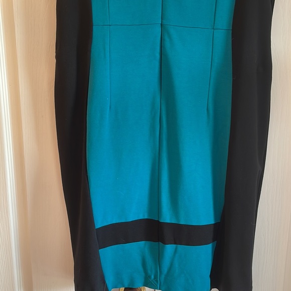 Very flattering dress. Teal, black and white fully lined. - Picture 8 of 8
